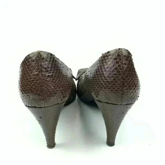 Canessa womens heels size 8 AA brown snakeskin bow vintage 80s - Picture 3 of 15